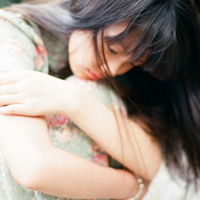 文艺意境头像女生 深情是什么万劫不复还是挫骨扬灰