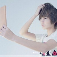 沉醉爱情的非主流男女微信头像 曾经的我也是坚强的