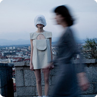 微信重口味头像 让我放纵一下自己的感情