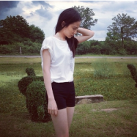 文艺意境头像女生 深情是什么万劫不复还是挫骨扬灰