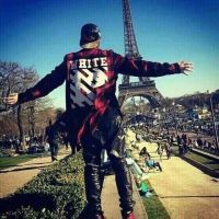 男生带字头像超拽 我本不是坏男孩