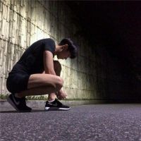 孤单男生微信个性头像 单身狗的日常