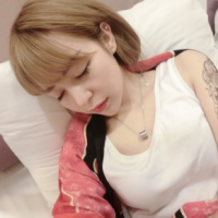 最新原宿风女生头像霸气 让你走就别回头不要管我多难受