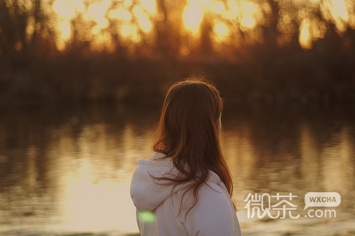文艺唯美女生背影图片 默默守护你一生