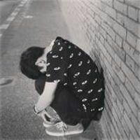 伤感带回忆的男生微信个性头像 既然心知肚明又何必句句煽情