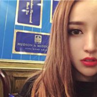 微信头像女生背影小清新 看见背影是因为后面有阳光
