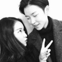 异地恋的情侣微信头像00后专属 若是对的人就不该湿了眼