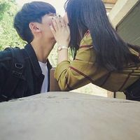 异地恋的情侣微信头像00后专属 若是对的人就不该湿了眼