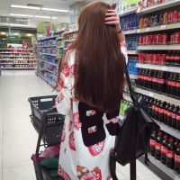 微信头像女生背影小清新 看见背影是因为后面有阳光