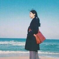 2016个性女生微信头像发布中心 生命是一场幻觉而你是我的光