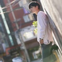 斯文型男生微信空间头像2016 别等热情用尽变成捂不化的冰
