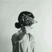 简单意境的情侣微信个性头像 遗憾太多像不能倒退的钟