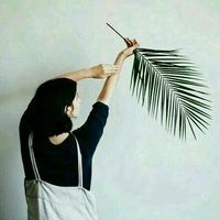 简单意境的情侣微信个性头像 遗憾太多像不能倒退的钟