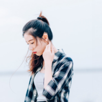 唯美意境女生微信头像小清新的 曾迷途才怕追不上满街赶路人