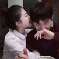 感情好的情侣微信双人头像大全 我喜欢你与愚人节无关