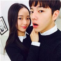 感情好的情侣微信双人头像大全 我喜欢你与愚人节无关