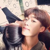 感情好的情侣微信双人头像大全 我喜欢你与愚人节无关