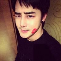 逗比男生微信头像2015 长得丑所以被判无妻徒刑