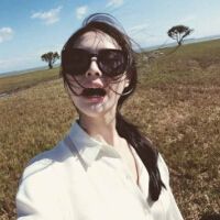 2015酷酷的女生微信头像 瞬间让你高大上