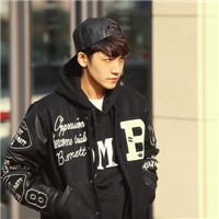 简洁微信头像男2015 我怕爱会荒芜却只能浇灌孤独的泪