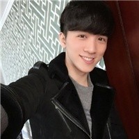 简洁微信头像男2015 我怕爱会荒芜却只能浇灌孤独的泪