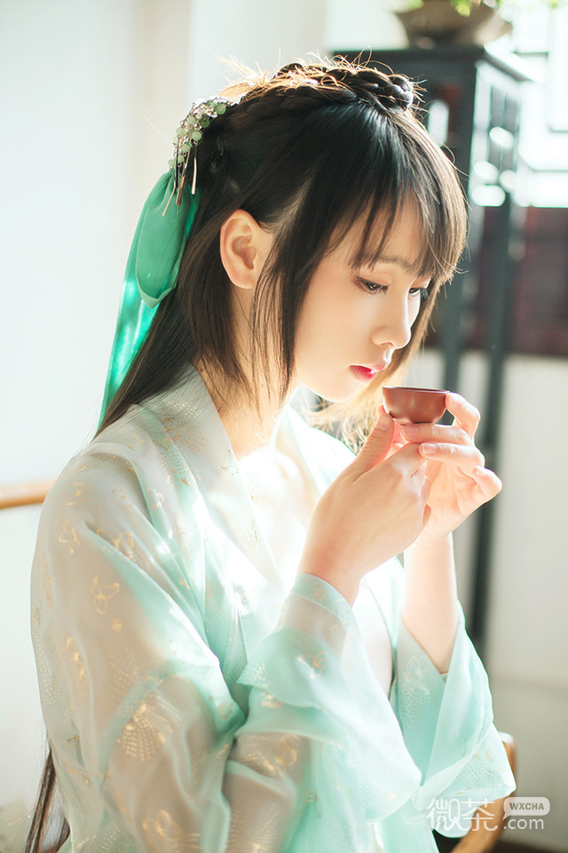 微信意境汉服美女lomo清新微信图片
