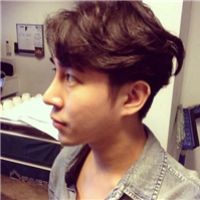 圣诞节你们快乐吗 有点忧郁的男生微信头像设计