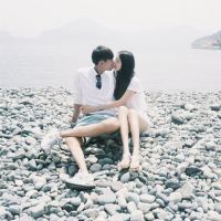 微信头像情侣一对一张接吻的精选2016 请给我一个幸福的未来