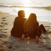 微信头像情侣一对一张接吻的精选2016 请给我一个幸福的未来