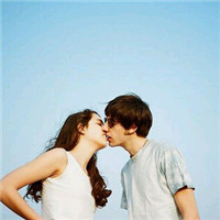 微信头像情侣一对一张接吻的精选2016 请给我一个幸福的未来