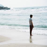 男生意境海边微信头像 一个人看海有点寂寥