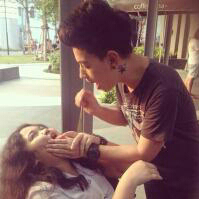 2016双人情侣头像一对 谢谢你敢和我相爱