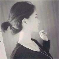 童心未泯微信头像情侣一人一张 陪你度过漫长的岁月