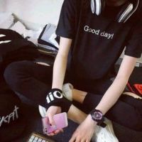 童心未泯微信头像情侣一人一张 陪你度过漫长的岁月