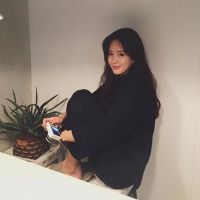 长发头像女生微笑气质优雅的 我爱你太美好时光他知道