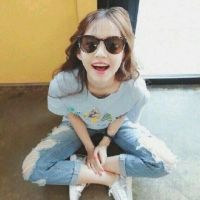 长发头像女生微笑气质优雅的 我爱你太美好时光他知道