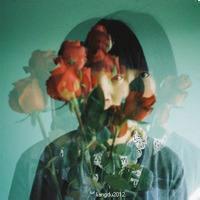 微信头像女生唯美侧面带花最新版 话一旦说多就变得肤浅