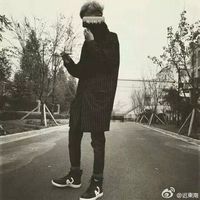 微信头像情侣一对两张背影背书包2016 相爱吧趁我们还爱