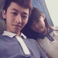 头像情侣两人一张图穿校服2016款 是你给了我很温暖的感觉