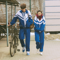 头像情侣两人一张图穿校服2016款 是你给了我很温暖的感觉