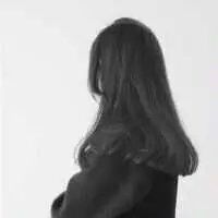 黑白女生微信头像伤感高冷 倔强的说也不过如此