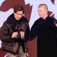 微信李易峰搞怪头像 我家的大男神