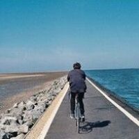 微信男生带字头像 留不住的是人心