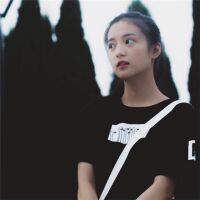 女生微信头像意境唯美清纯好看的 笑总是那么的甜