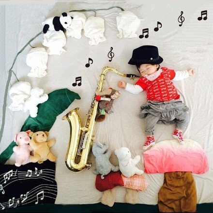 微信可爱图片  当萌宝遇上艺术妈咪