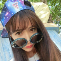 女生微信唯美头像  许自己一片静美天空