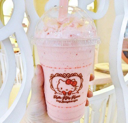 甜甜的hello kitty主题蛋糕图片