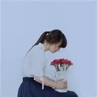 精选女生头像  唯美清纯的森系带花头像