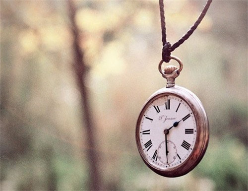 钟表时光图片大全  时钟滴答滴答地刻录着生命感言