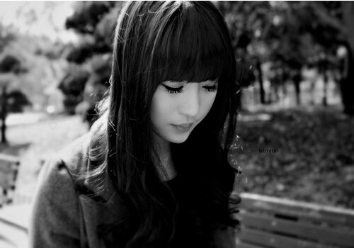 好看的黑白非主流伤感图片  愿我们来生生活在同一个城市